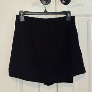 Forever 21 Black Skorts Minimalist Design